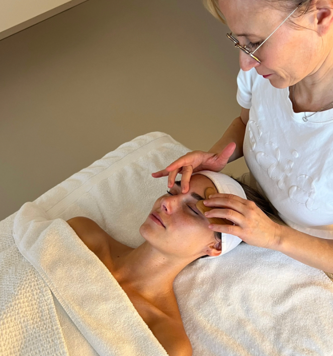 råvi x rilaks gua sha facial