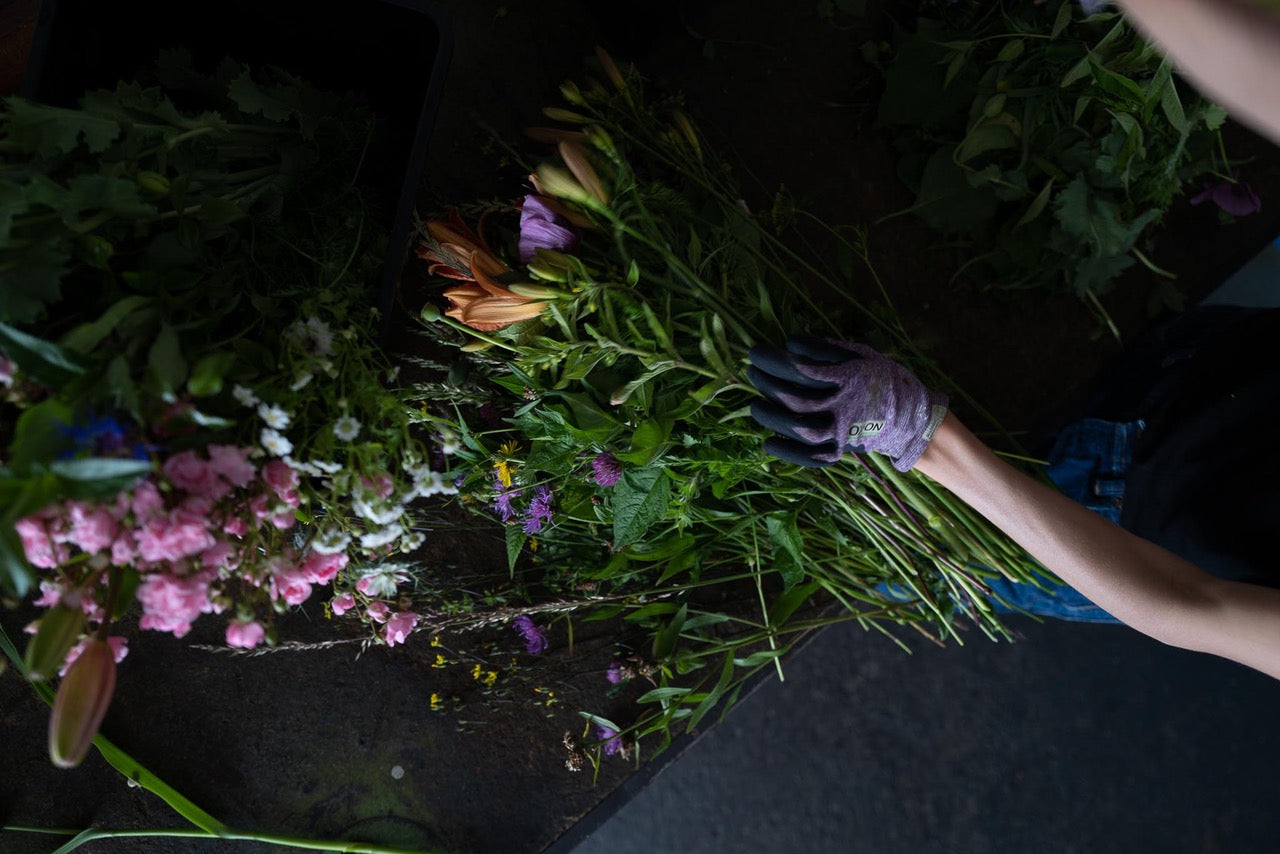 råvi organics x Blueme Lokal — Slow Flowers for Mother’s Day.